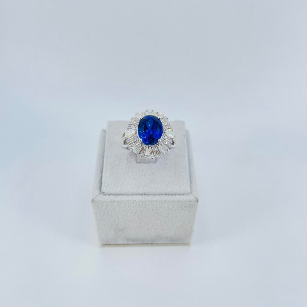 Anello in oro bianco 18KT con