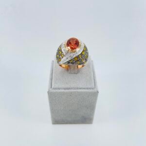Anello in oro rosa e bianco 18KT con tormalina e diamanti bianchi e fancy color yellow