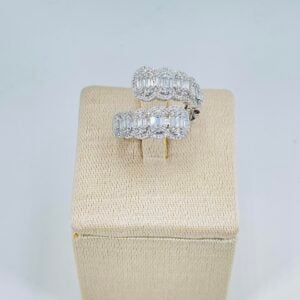 Anello contrarié in oro bianco 18KT con diamanti Gianni Carità - immagine 2