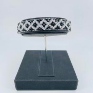 Bracciale estensibile in oro bianco 18KT con diamanti bianchi e neri De Meglio