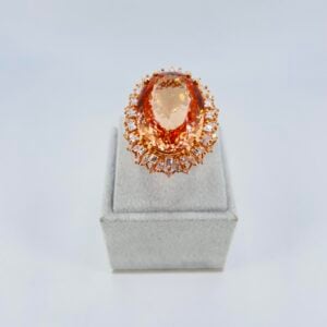 Anello in oro rosa 18KT con morganite e diamanti