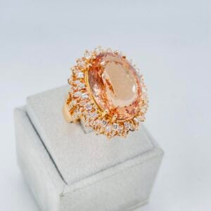 Anello in oro rosa 18KT con morganite e diamanti - immagine 3
