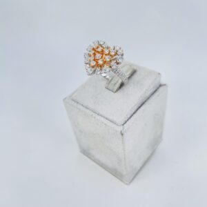 Anello a cuore in oro bianco e rosa 18KT con diamanti - immagine 2